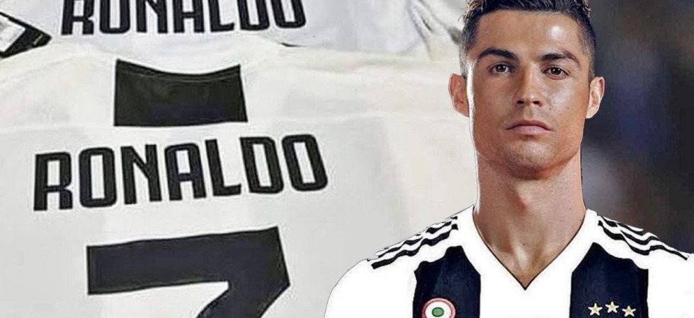 Vendono magliette contraffatte del fuoriclasse della Juventus Cristiano Ronaldo